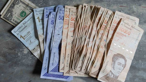 Venezuela eliminará seis ceros a su moneda e introducirá una divisa digital a partir de octubre