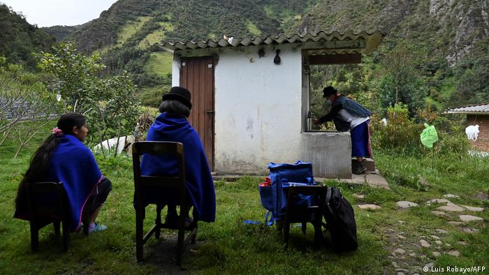 Vacunación de indíogenas en Colombia