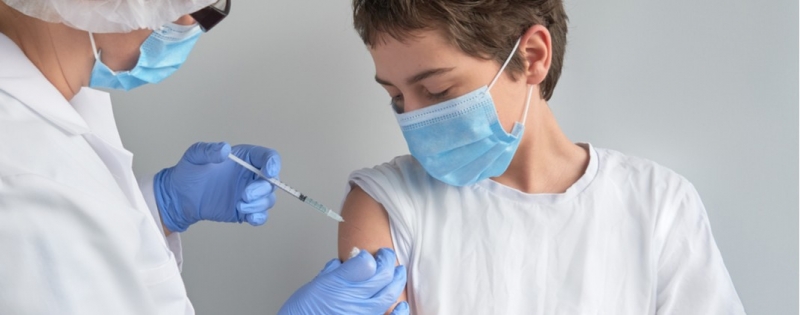 Jurnalist freelancer: ‘Vaccinarea pentru a-i proteja pe ceilalți nu este adevărată! Avem de-a face cu o eroare istorică mondială’